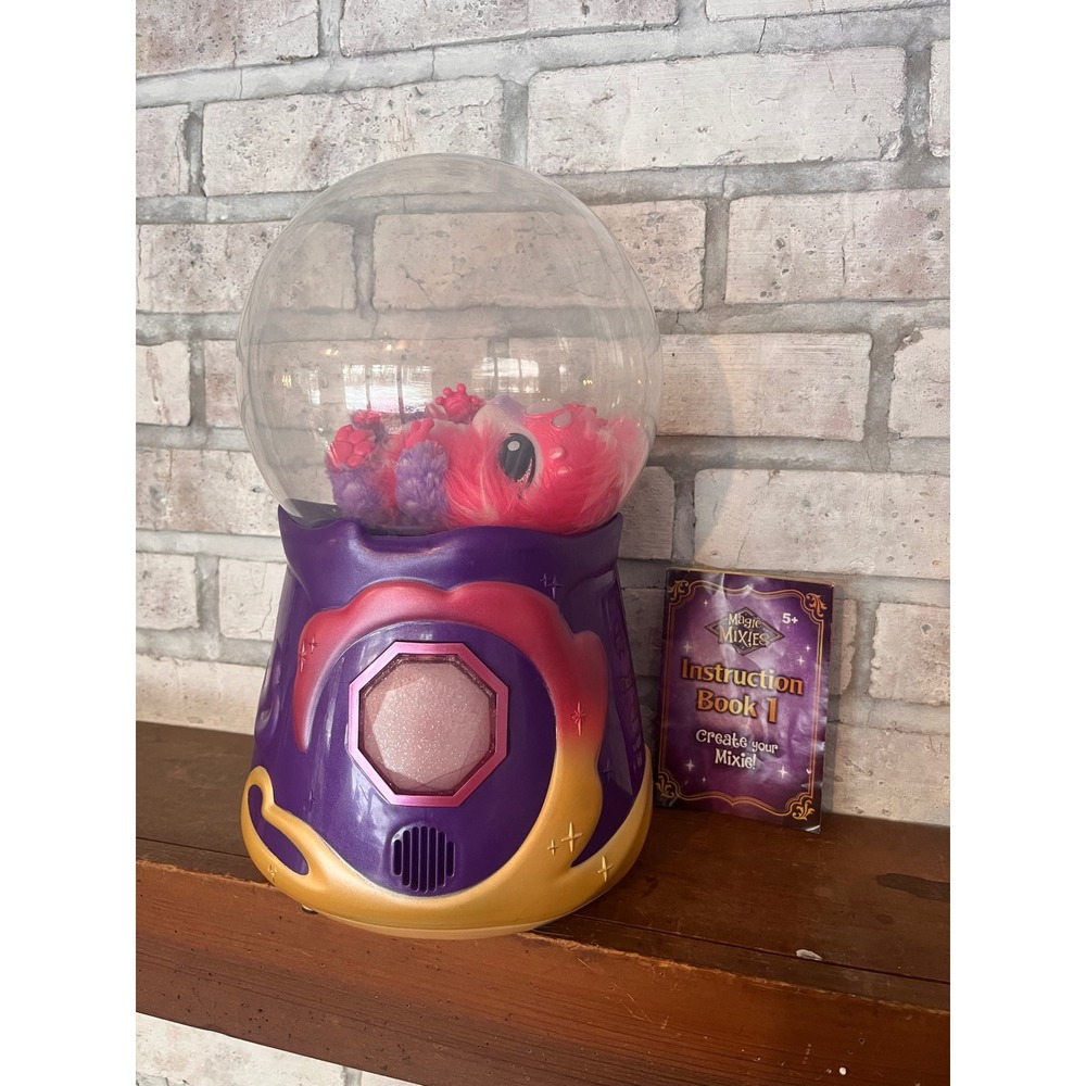 Magic Mixies Magical Misting Crystal Ball & Plush (NO WAND INCLUDED)‎